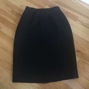 Liz Baker Size 8 Black Pencil skirt